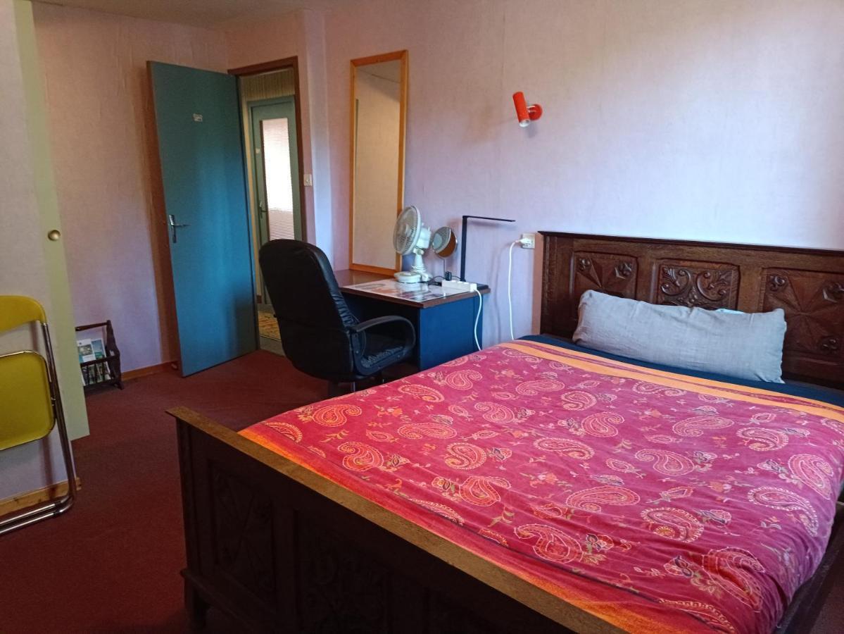 Lit 2 Personnes Grand Bureau Apartment Fruges Ngoại thất bức ảnh