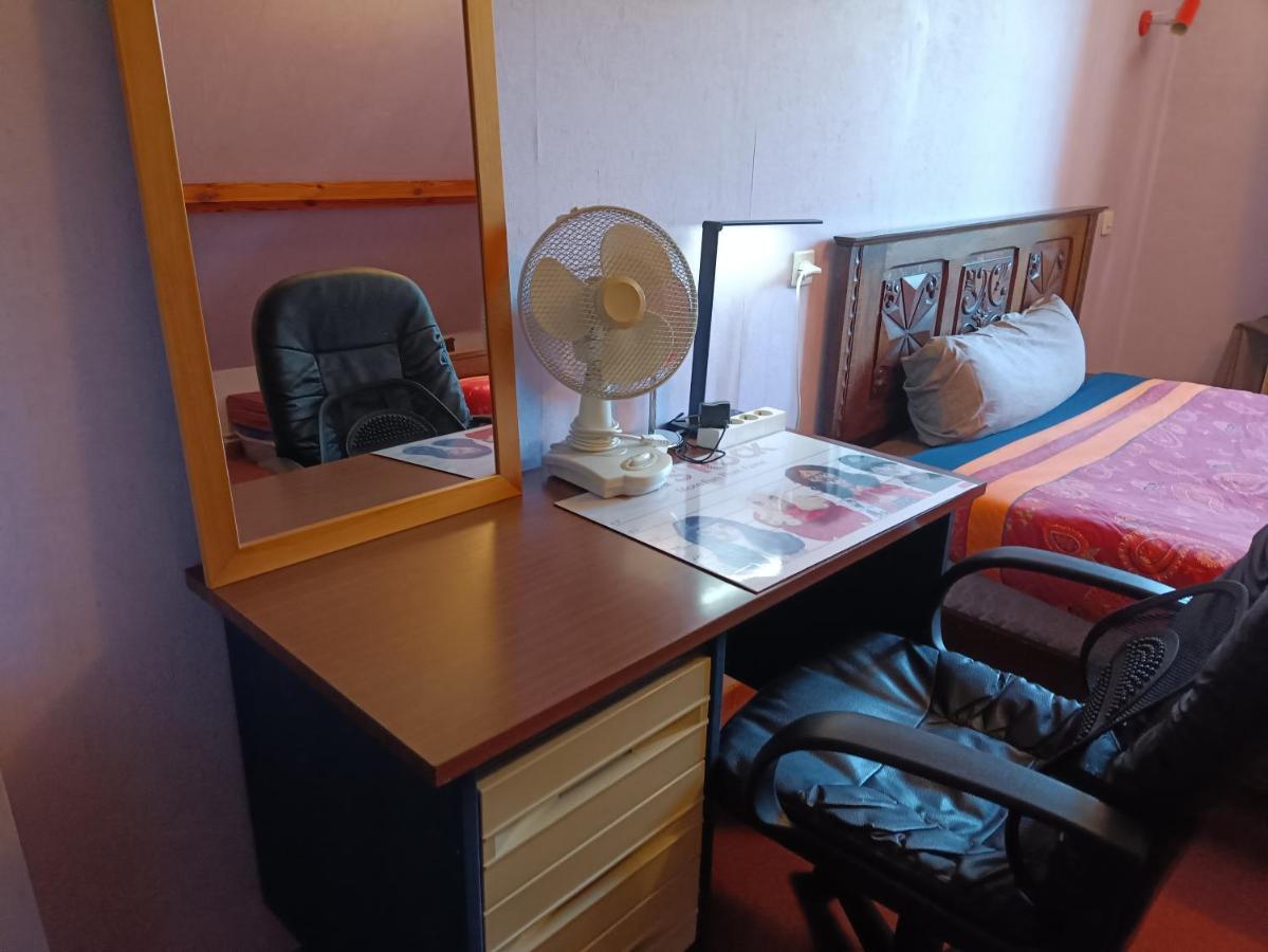 Lit 2 Personnes Grand Bureau Apartment Fruges Ngoại thất bức ảnh